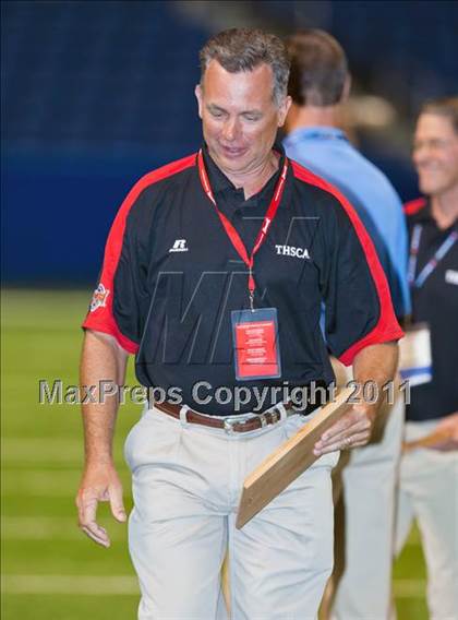 Thumbnail 3 in 2010 THSCA All-Star Football Game photogallery.