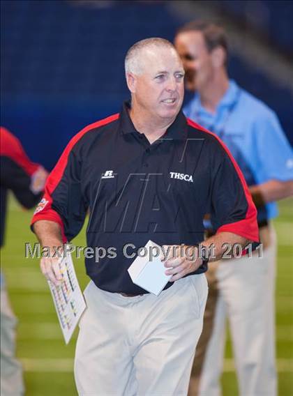 Thumbnail 2 in 2010 THSCA All-Star Football Game photogallery.