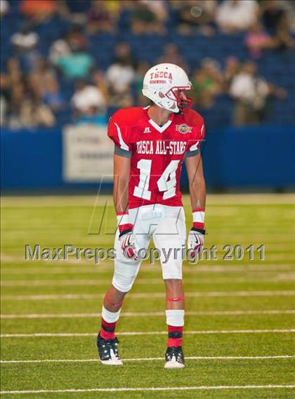 Thumbnail 2 in 2010 THSCA All-Star Football Game photogallery.