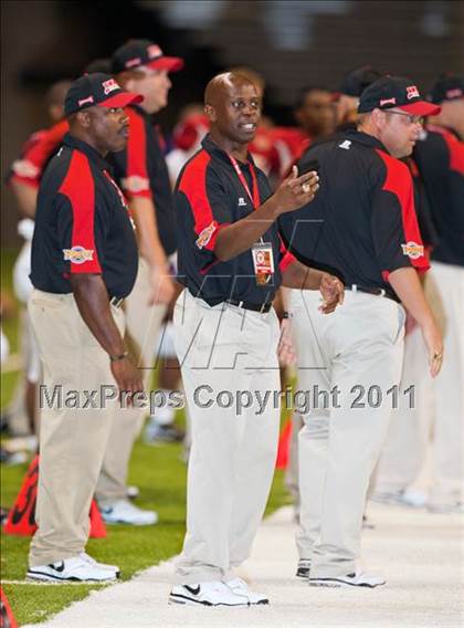 Thumbnail 3 in 2010 THSCA All-Star Football Game photogallery.