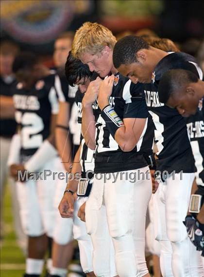 Thumbnail 1 in 2010 THSCA All-Star Football Game photogallery.