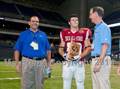 Thumbnail 2 in 2010 THSCA All-Star Football Game photogallery.