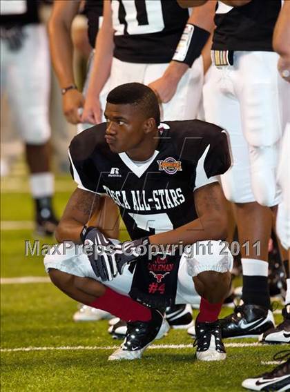 Thumbnail 3 in 2010 THSCA All-Star Football Game photogallery.