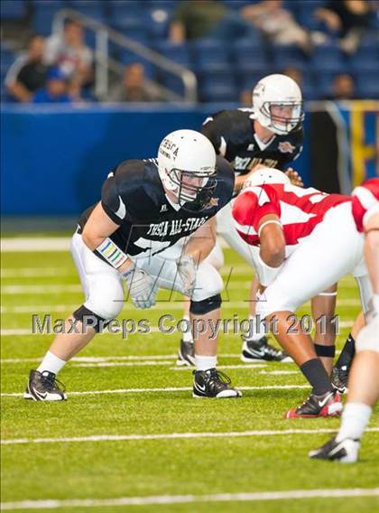 Thumbnail 3 in 2010 THSCA All-Star Football Game photogallery.