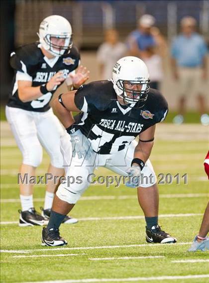 Thumbnail 2 in 2010 THSCA All-Star Football Game photogallery.