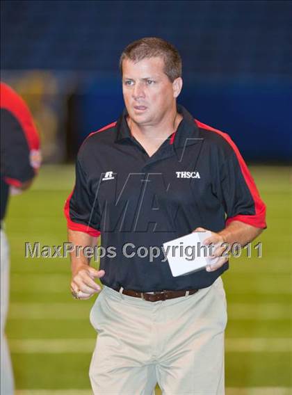 Thumbnail 3 in 2010 THSCA All-Star Football Game photogallery.