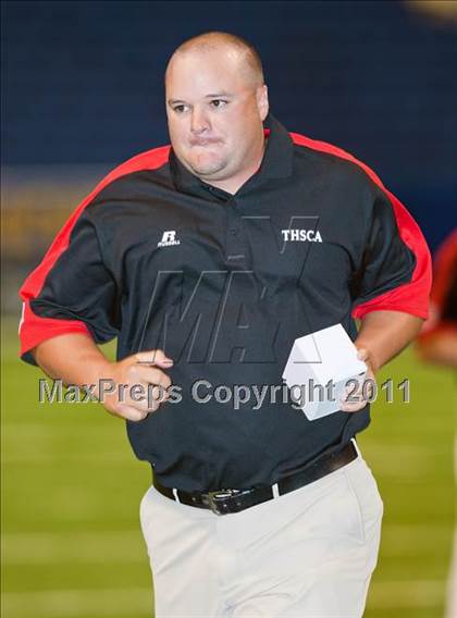 Thumbnail 2 in 2010 THSCA All-Star Football Game photogallery.