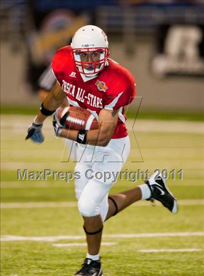 Thumbnail 3 in 2010 THSCA All-Star Football Game photogallery.