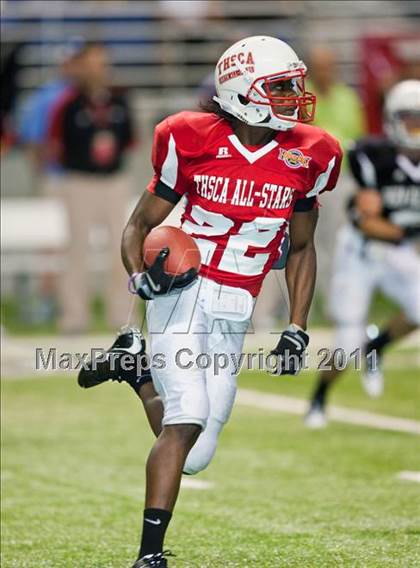 Thumbnail 2 in 2010 THSCA All-Star Football Game photogallery.