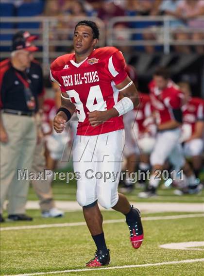 Thumbnail 2 in 2010 THSCA All-Star Football Game photogallery.