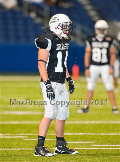 Thumbnail 2 in 2010 THSCA All-Star Football Game photogallery.