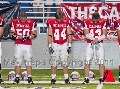Thumbnail 2 in 2010 THSCA All-Star Football Game photogallery.
