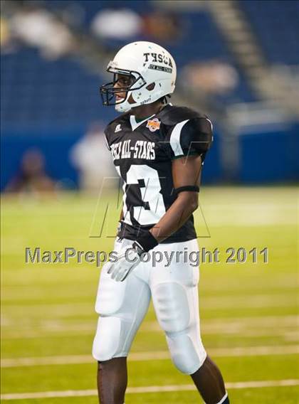 Thumbnail 1 in 2010 THSCA All-Star Football Game photogallery.