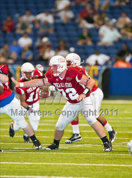 Thumbnail 3 in 2010 THSCA All-Star Football Game photogallery.