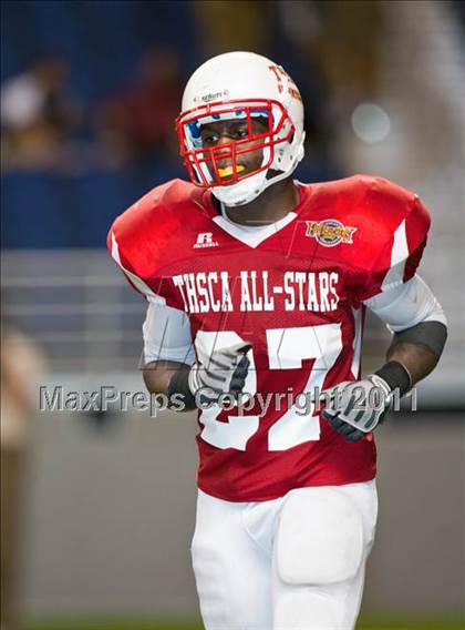 Thumbnail 1 in 2010 THSCA All-Star Football Game photogallery.