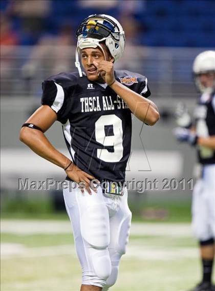 Thumbnail 1 in 2010 THSCA All-Star Football Game photogallery.