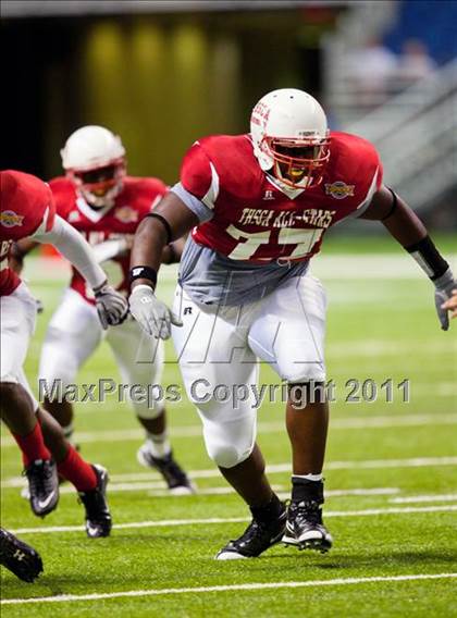 Thumbnail 1 in 2010 THSCA All-Star Football Game photogallery.
