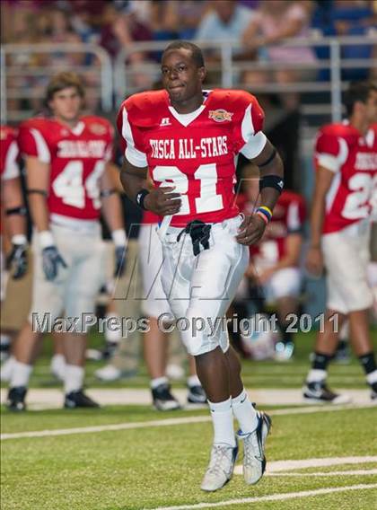Thumbnail 3 in 2010 THSCA All-Star Football Game photogallery.