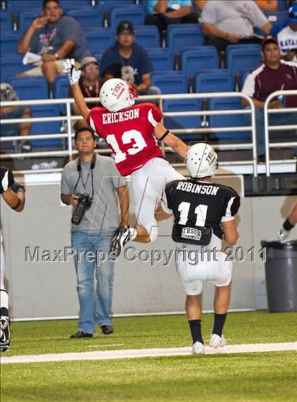 Thumbnail 2 in 2010 THSCA All-Star Football Game photogallery.
