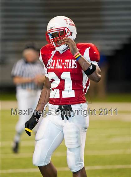 Thumbnail 3 in 2010 THSCA All-Star Football Game photogallery.