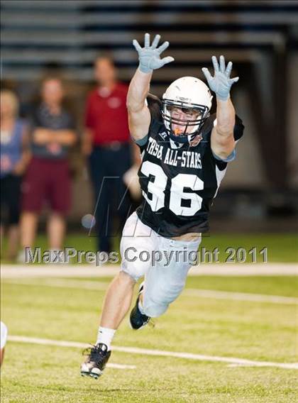 Thumbnail 2 in 2010 THSCA All-Star Football Game photogallery.