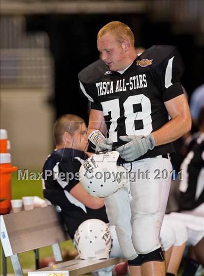 Thumbnail 1 in 2010 THSCA All-Star Football Game photogallery.