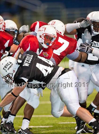 Thumbnail 1 in 2010 THSCA All-Star Football Game photogallery.