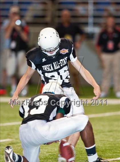 Thumbnail 1 in 2010 THSCA All-Star Football Game photogallery.