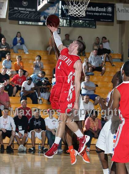 Thumbnail 1 in St. Raymond Boys vs. Mater Dei (City of Palms Classic) photogallery.