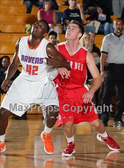 Thumbnail 2 in St. Raymond Boys vs. Mater Dei (City of Palms Classic) photogallery.