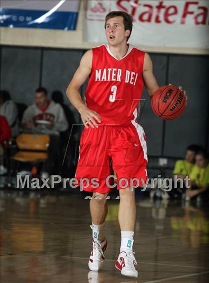 Thumbnail 3 in St. Raymond Boys vs. Mater Dei (City of Palms Classic) photogallery.