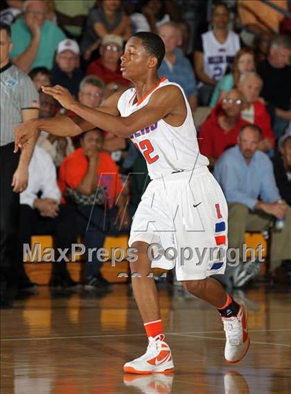 Thumbnail 3 in St. Raymond Boys vs. Mater Dei (City of Palms Classic) photogallery.