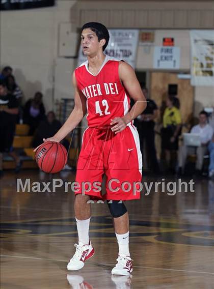 Thumbnail 2 in St. Raymond Boys vs. Mater Dei (City of Palms Classic) photogallery.