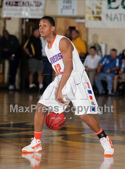 Thumbnail 1 in St. Raymond Boys vs. Mater Dei (City of Palms Classic) photogallery.
