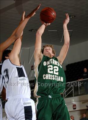 Thumbnail 3 in Flintridge Prep vs. Ontario Christian (SoCal Shootout) photogallery.