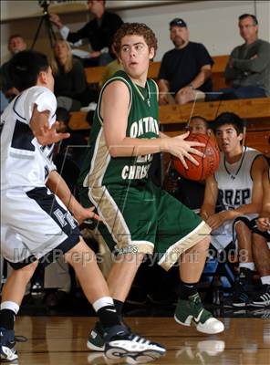 Thumbnail 3 in Flintridge Prep vs. Ontario Christian (SoCal Shootout) photogallery.