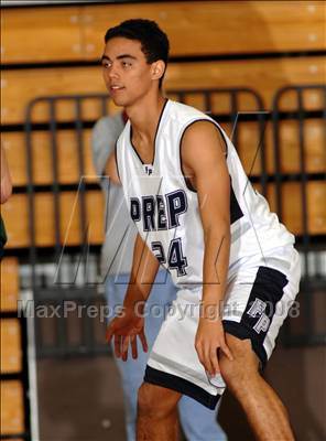 Thumbnail 2 in Flintridge Prep vs. Ontario Christian (SoCal Shootout) photogallery.