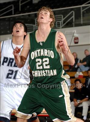 Thumbnail 1 in Flintridge Prep vs. Ontario Christian (SoCal Shootout) photogallery.