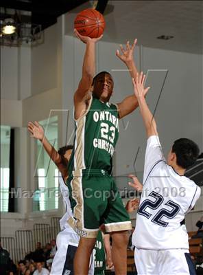 Thumbnail 3 in Flintridge Prep vs. Ontario Christian (SoCal Shootout) photogallery.