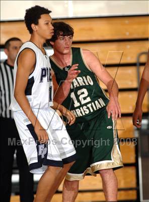 Thumbnail 2 in Flintridge Prep vs. Ontario Christian (SoCal Shootout) photogallery.