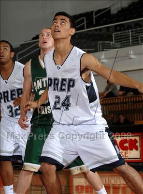 Thumbnail 1 in Flintridge Prep vs. Ontario Christian (SoCal Shootout) photogallery.