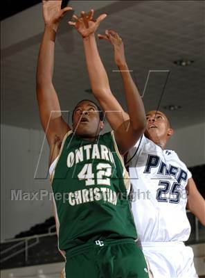 Thumbnail 1 in Flintridge Prep vs. Ontario Christian (SoCal Shootout) photogallery.