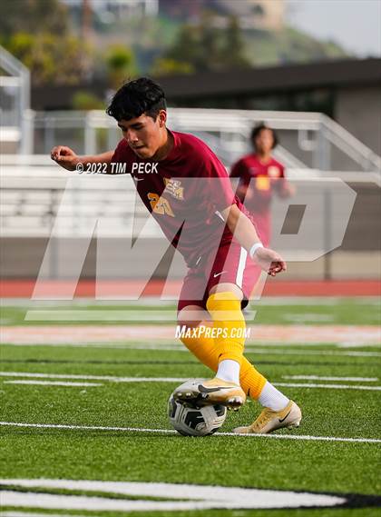 Thumbnail 1 in Esperanza @ El Modena photogallery.