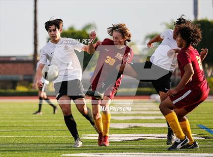 Thumbnail 2 in Esperanza @ El Modena photogallery.