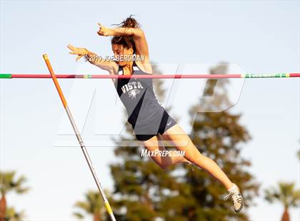 Thumbnail 1 in CIF State Track and Field Championships (Girls Pole Vault - Day 1) photogallery.