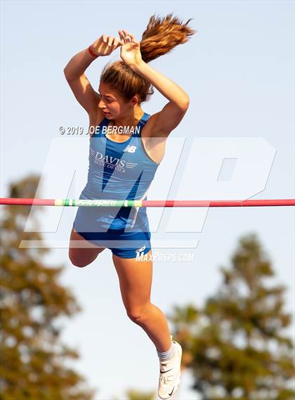 Thumbnail 1 in CIF State Track and Field Championships (Girls Pole Vault - Day 1) photogallery.