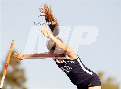 Thumbnail 2 in CIF State Track and Field Championships (Girls Pole Vault - Day 1) photogallery.