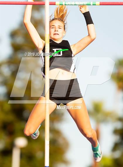 Thumbnail 1 in CIF State Track and Field Championships (Girls Pole Vault - Day 1) photogallery.