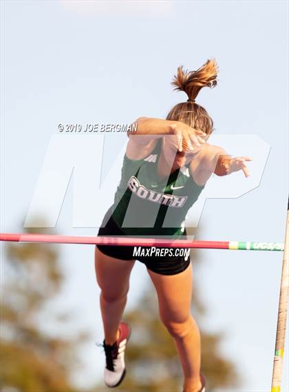 Thumbnail 1 in CIF State Track and Field Championships (Girls Pole Vault - Day 1) photogallery.
