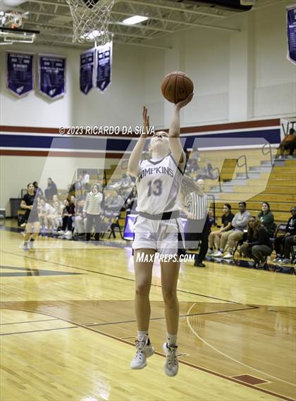 Thumbnail 2 in Tompkins vs Mayde Creek photogallery.
